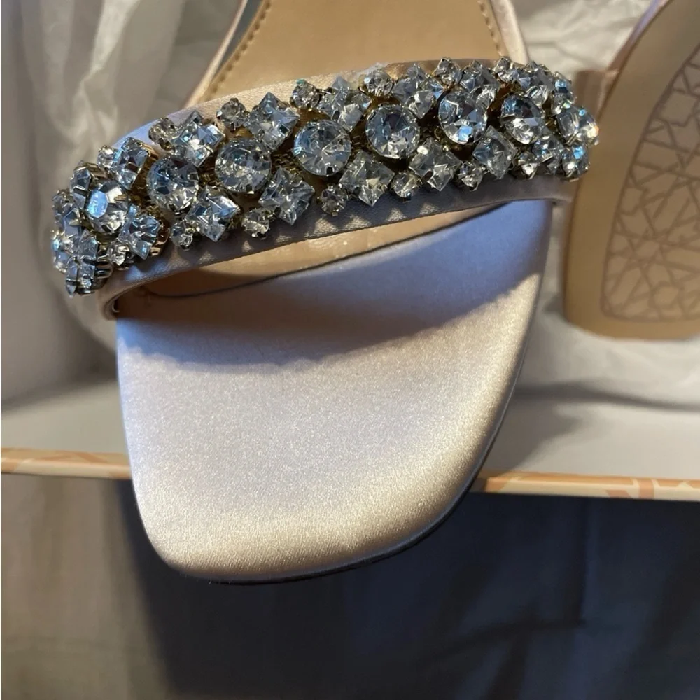 Badgley Mischka Champagne Satin Jeweled Wedge Sandal Size 7